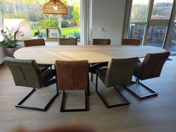 eiken eettafel organisch met matrix poot