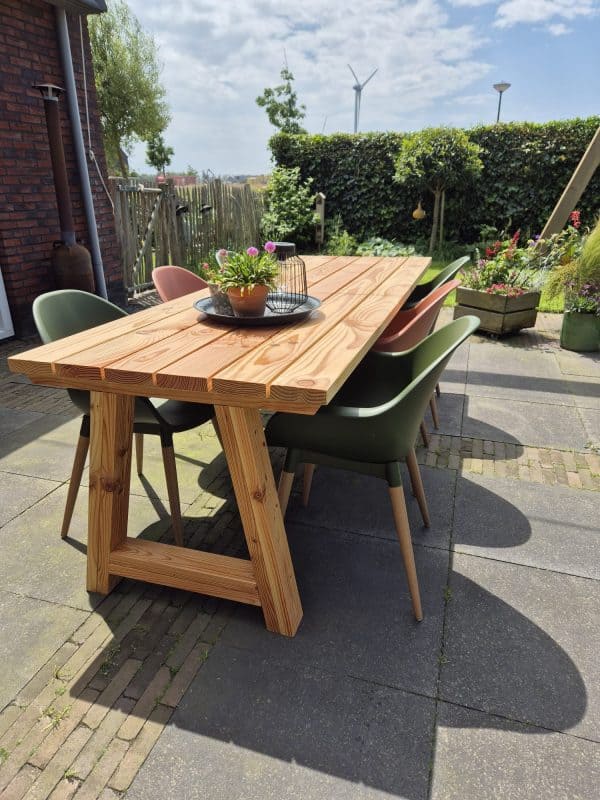 Douglas houten buitentafel rechthoek met houten onderstel