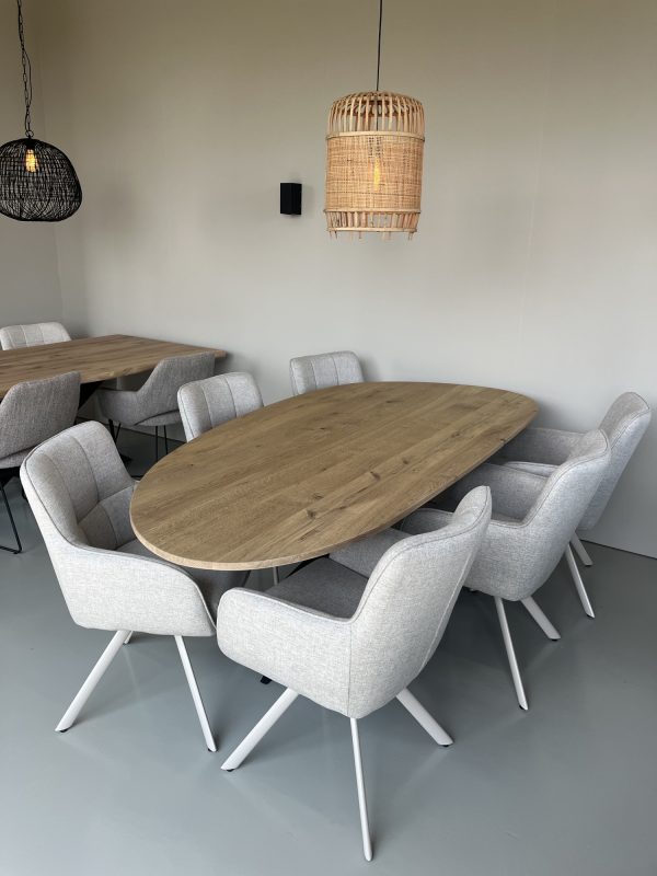 organische eettafel nier met matrix poot