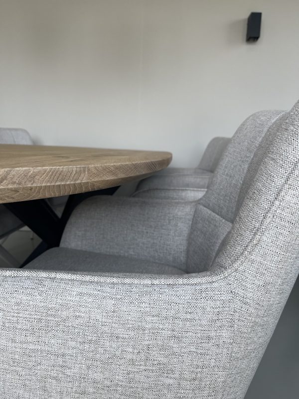 organische eettafel nier met matrix poot