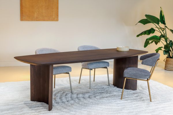 deens ovale eiken tafel met eiken half ronde poten