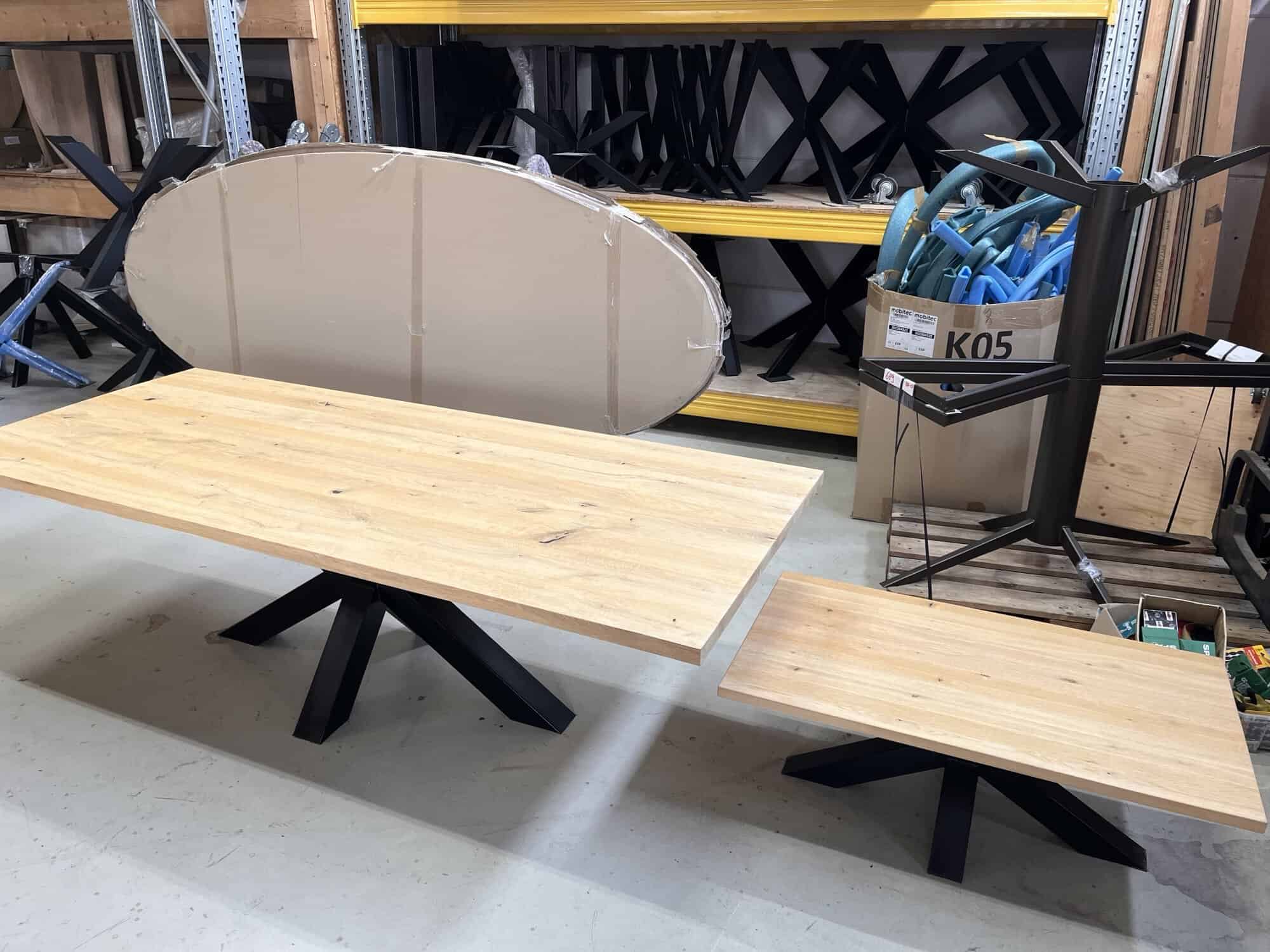 Eiken rechthoek met salontafel